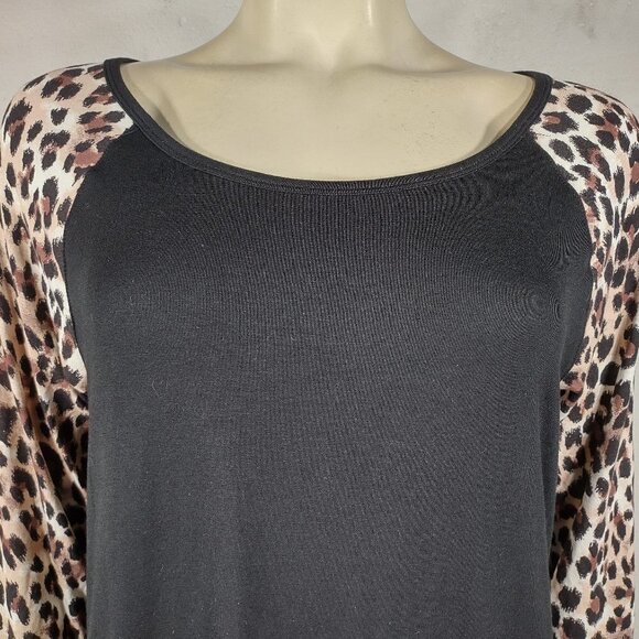 Betsey Johnson black animal print lace heart long sleeve shirt blouse Medium - Picture 2 of 7